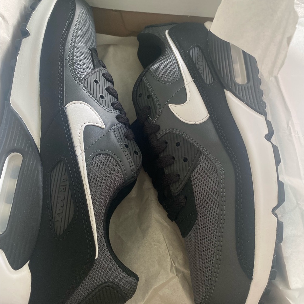 Mens shoes